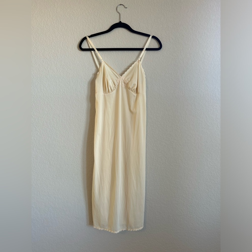 1950’s Vintage Kayser Night Gown